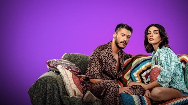 Sadece Arkadaşız izle